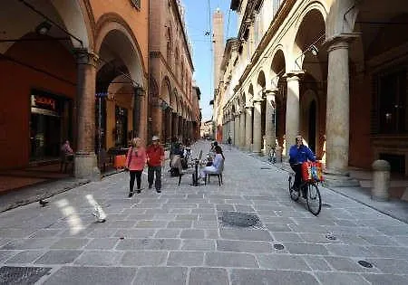 Main Street 59 Bologna